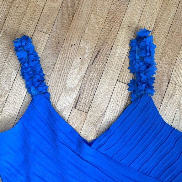 NWT Foxiedox Pleated Front Slit Floral Strap Sapphire Blue Midi Dress Size L - Picture 4 of 16